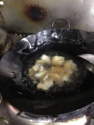 尖椒回锅肉的做法步骤：2