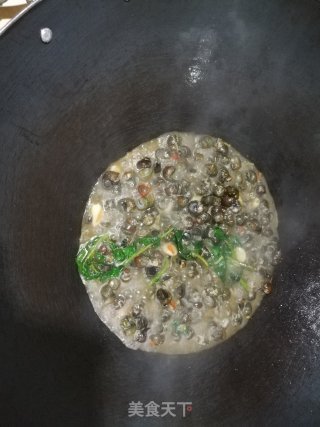 炒石螺的做法步骤：6