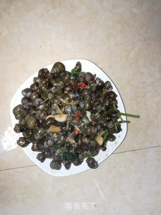 炒石螺的做法步骤：7
