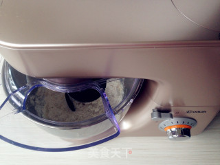 企鹅馒头的做法步骤：3