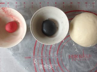 企鹅馒头的做法步骤：5