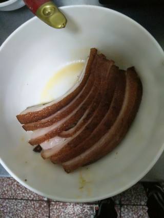 梅菜扣肉的做法步骤：4