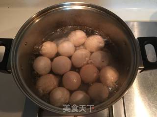 黑糖茶叶蛋的做法步骤：2
