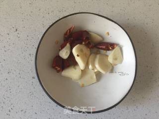 培根炒花菜的做法步骤：4