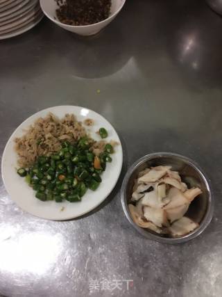 盐菜回锅肉的做法步骤：1