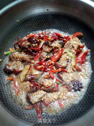 吮指小龙虾的做法步骤：3