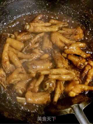 红烧鸡爪的做法步骤：8