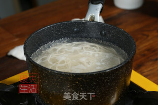 葱油面的做法步骤：6