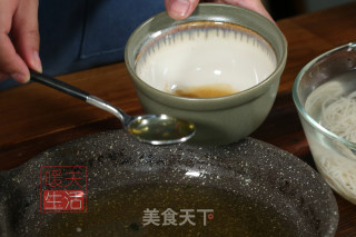 葱油面的做法步骤：8