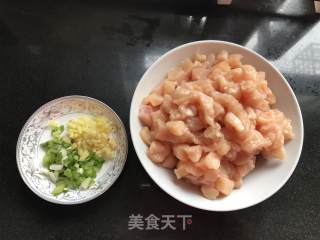 自制上校鸡块的做法步骤：1