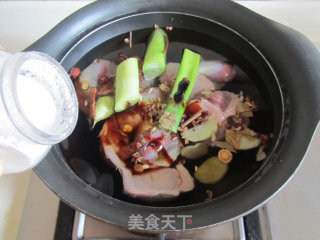 香菜木耳拌鸭胗的做法步骤：2