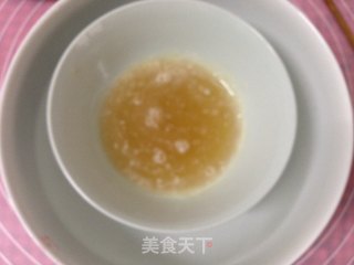 冻干草莓酸奶慕斯的做法步骤：2