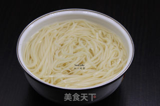 凉拌挂面的做法步骤：3