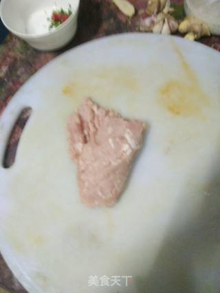 〖瑶都〗瑶王米线的做法步骤：1