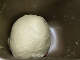 红豆沙花朵面包的做法步骤：4