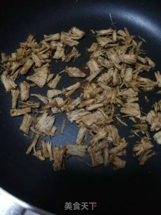 宝宝牛肉松的做法步骤：1