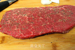 牛肉饭的做法步骤：1