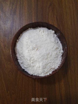 苜蓿肉酱面的做法步骤：1