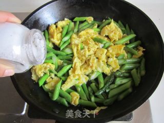 芦笋焯鸡蛋的做法步骤：7