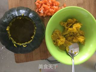 鸡肉炒饭南瓜盅的做法步骤：4