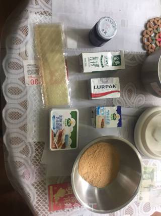 蓝莓果酱芝士蛋糕的做法步骤：1