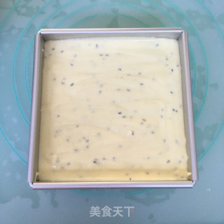 8寸方形黑芝麻戚风蛋糕的做法步骤：9