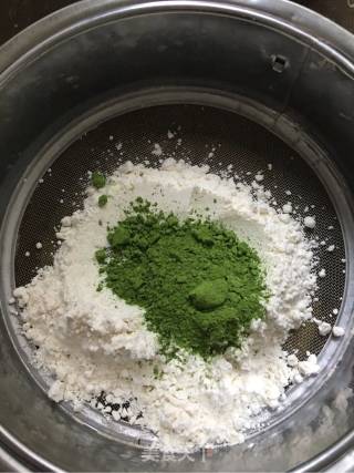 4寸抹茶裸蛋糕的做法步骤：4