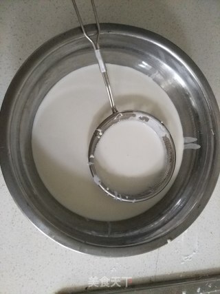 芒果雪媚娘的做法步骤：2