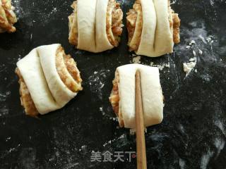 大葱猪肉卷的做法步骤：9