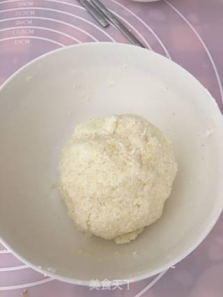 蛋白椰丝球的做法步骤：5