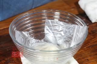 豆沙芝麻饼的做法步骤：2