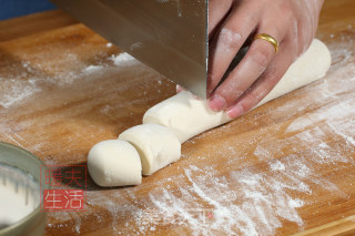 豆沙芝麻饼的做法步骤：3