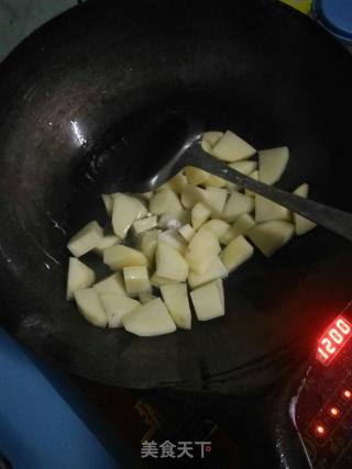 酱香土豆的做法步骤：4