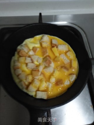 吐司煎蛋饼的做法步骤：4