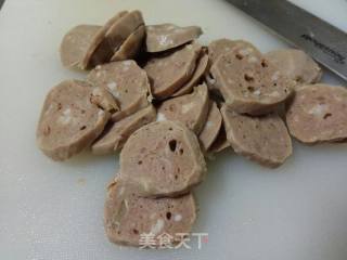 香菇牛肉丸蒜苗炒千张的做法步骤：4