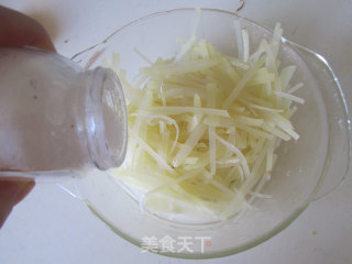 炝拌土豆丝的做法步骤：7