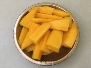 椰浆芒果糯米饭的做法步骤：5