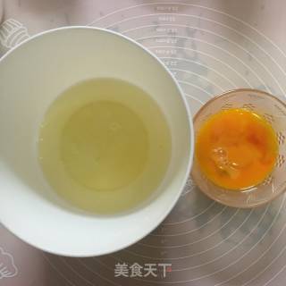 红丝绒蛋糕的做法步骤：2