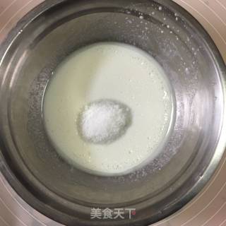 红丝绒蛋糕的做法步骤：4