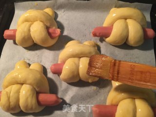 兔子香肠面包的做法步骤：10