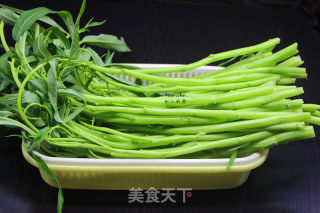 豆豉炒通菜的做法步骤：1