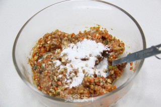 外表软糯内心鲜嫩的——糯米蒸肉丸的做法步骤：7
