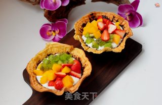 鲜奶酪水果脆皮碗的做法步骤：16