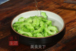凉拌苦瓜的做法步骤：5