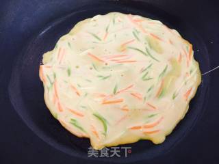 蔬菜杂粮蛋饼的做法步骤：8