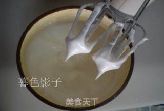 红丝绒奶油卷的做法步骤：6