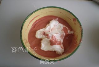 红丝绒奶油卷的做法步骤：8