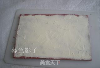 红丝绒奶油卷的做法步骤：13