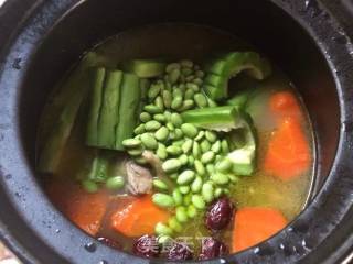 苦瓜毛豆猪骨汤的做法步骤：3