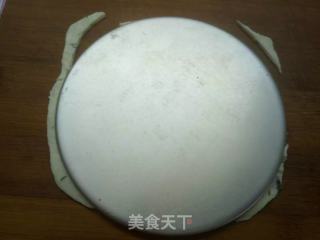 酥皮披萨的做法步骤：1